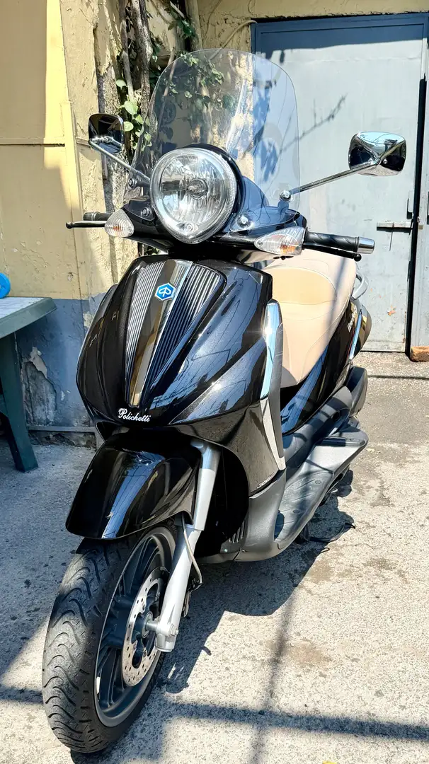 Piaggio Beverly 300 Чорний - 1
