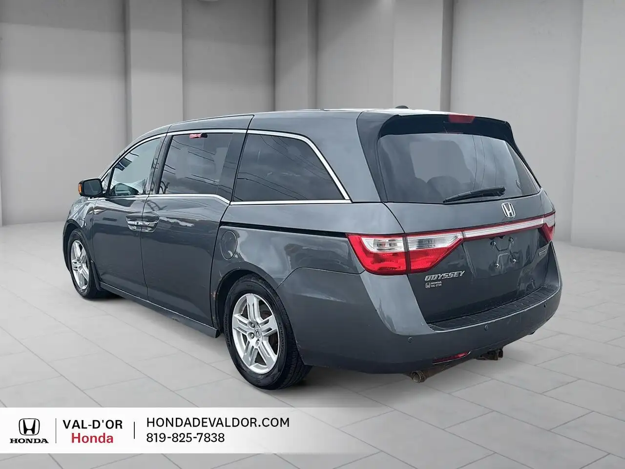 Honda Odyssey снимка Honda Odyssey