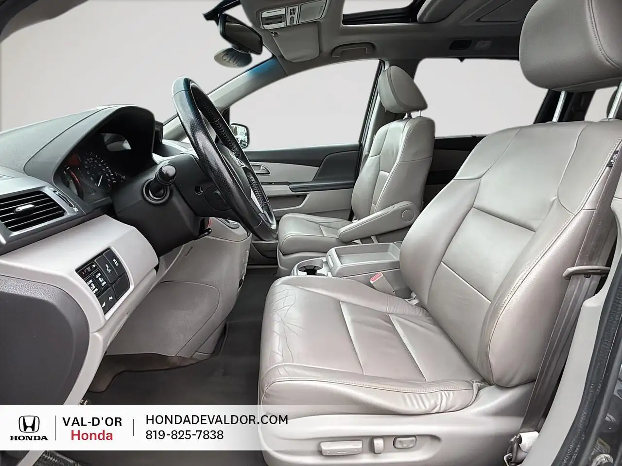 Honda Odyssey снимка Honda Odyssey