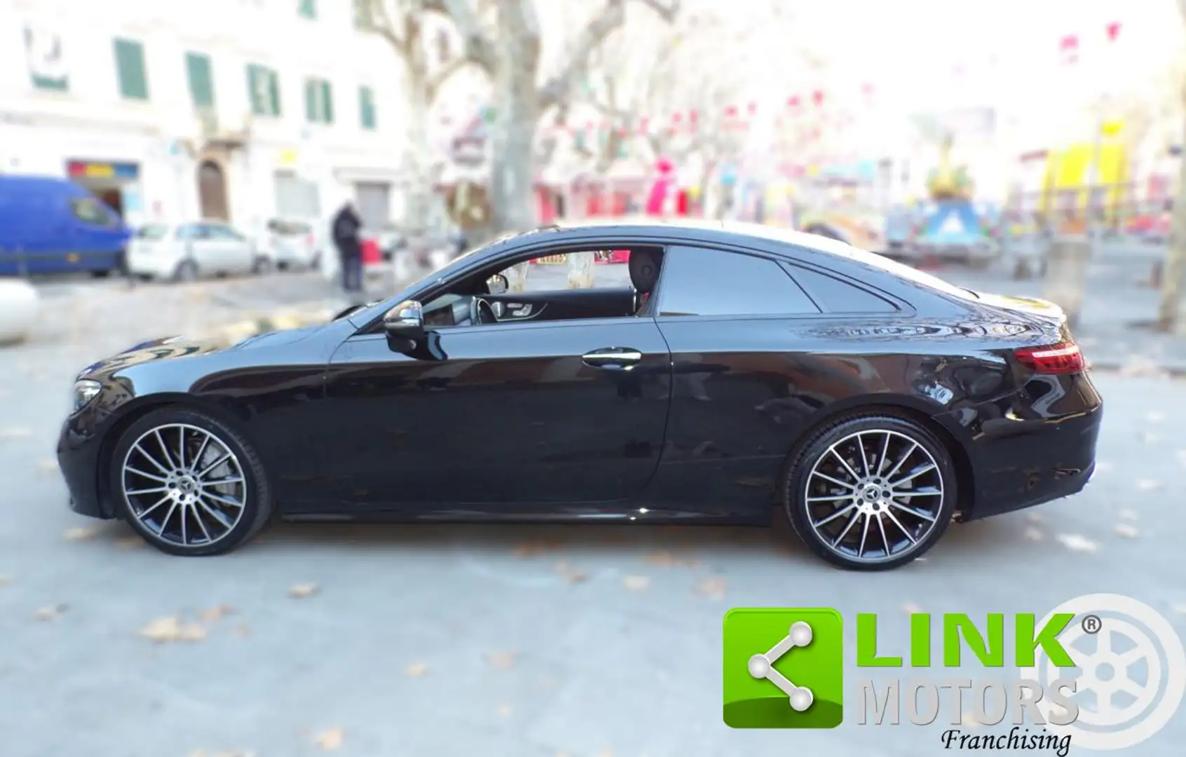 Mercedes-Benz E 220 d Premium- Garanzia MB fino al 10/2025 Zwart - 1
