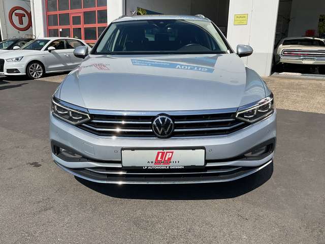 Volkswagen Passat Variant Passat 2.0 TDI Elegance 4Motion AHK LED ACC Navi