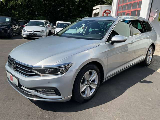 Imagine Volkswagen Passat Variant Passat 2.0 TDI Elegance 4Motion AHK LED ACC Navi