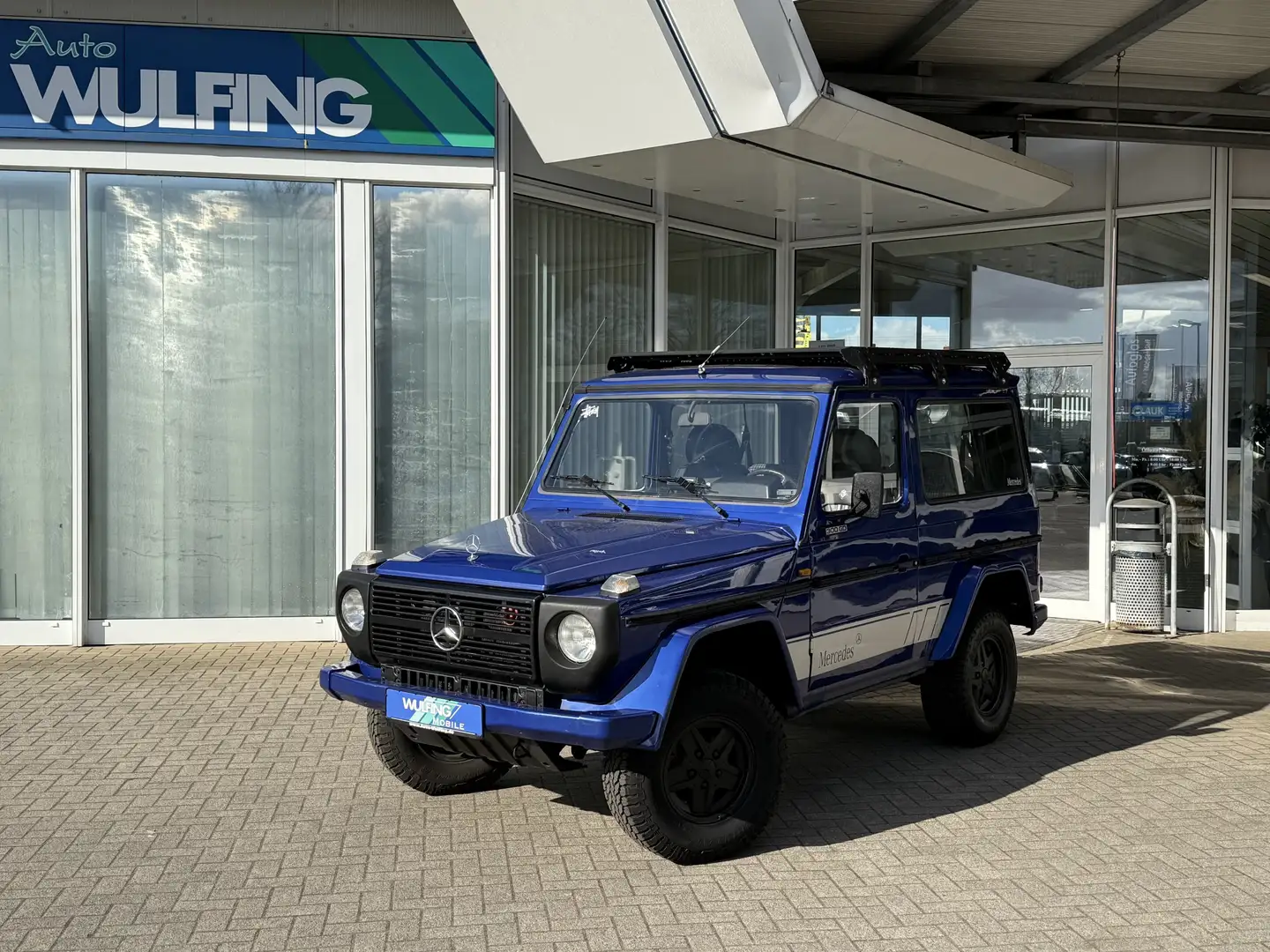 Mercedes-Benz G 300 Bleu - 1