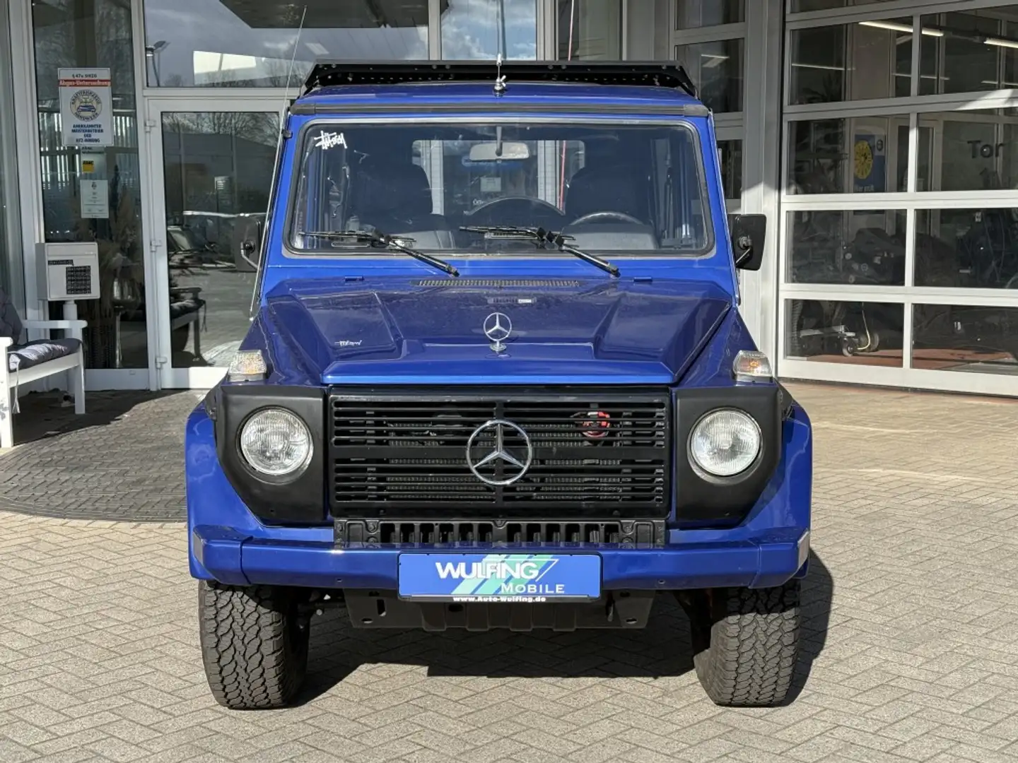 Mercedes-Benz G 300 Blue - 2