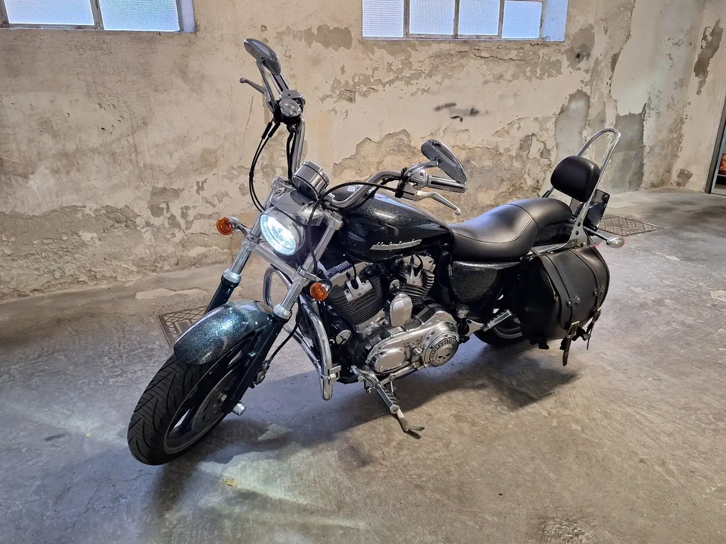 Harley-Davidson Sportster 883 borsa laterale sx,marmitte screamin eagle,farò led Nero - 1