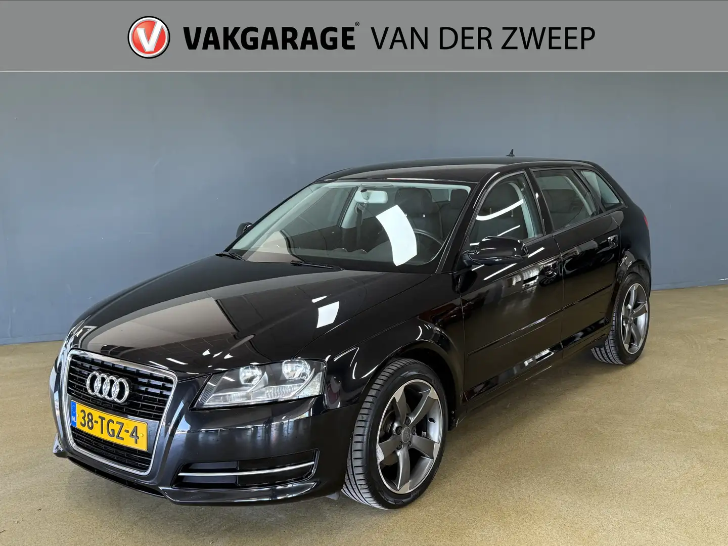 Audi A3 Sportback 1.2 TFSI Attraction Pro Line Business | Nero - 1