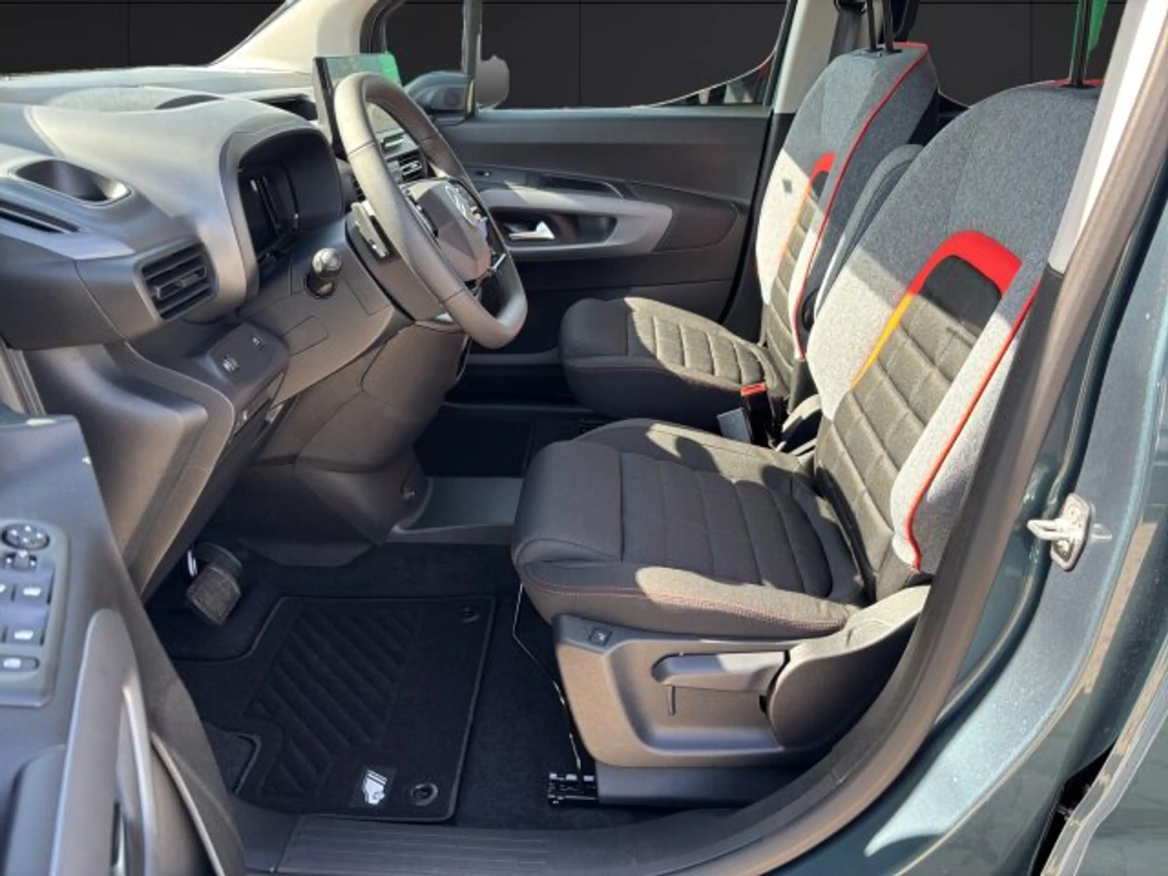Citroen Berlingo Berlingo M 130 MAX BAR +180°Kamera+NAV+ACC+LHZ+ — photo 8
