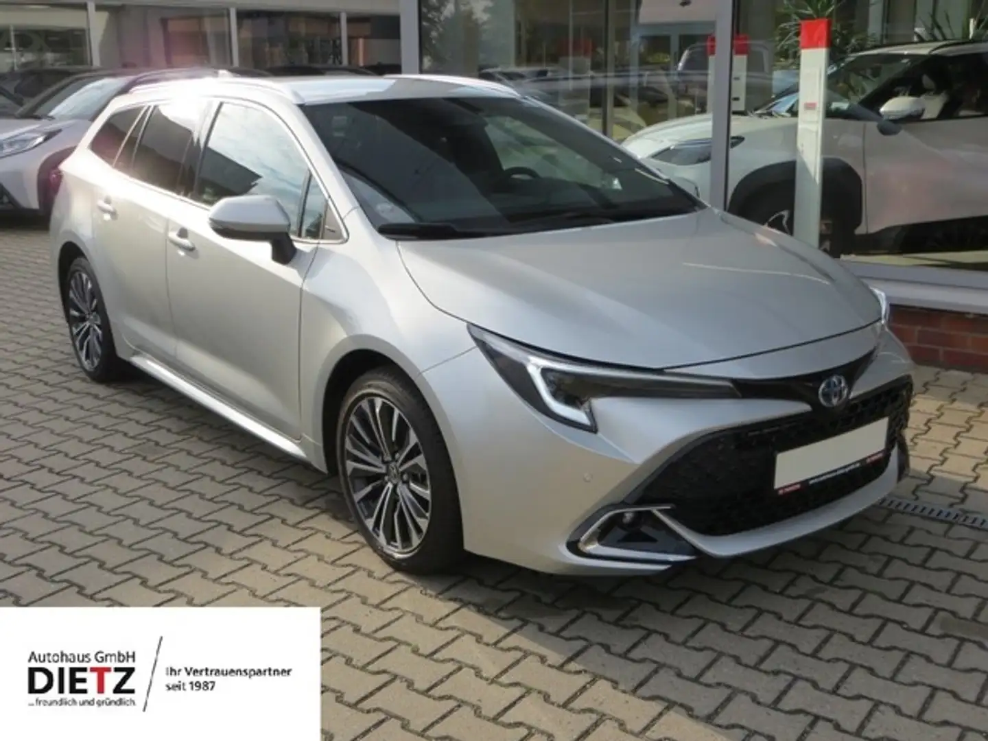 Toyota Corolla Touring 2.0 Sports Hybrid Team D*ACC*KAM Silber - 1