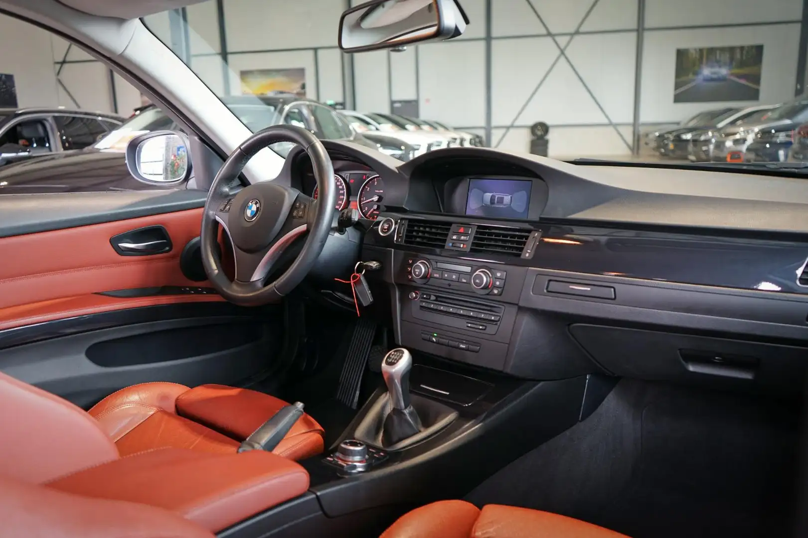 BMW 318 3-serie Touring 318i Corporate Lease Luxury Line | Fekete - 2