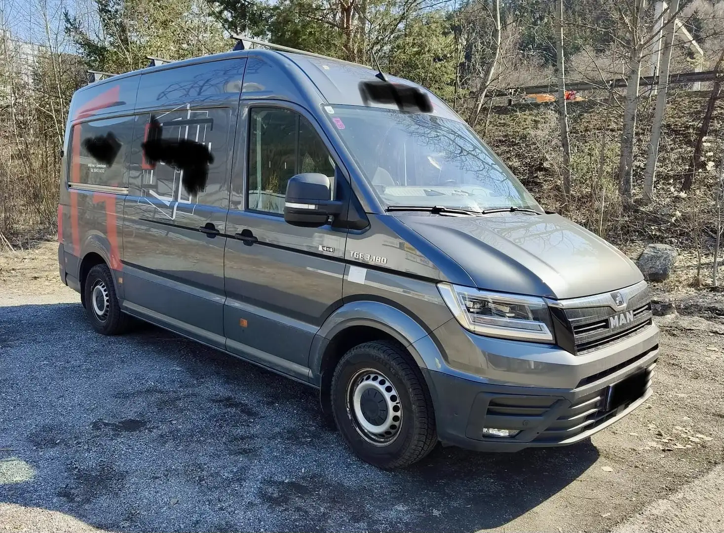 MAN TGE TGE 3.180 4x4 SB Grau - 2