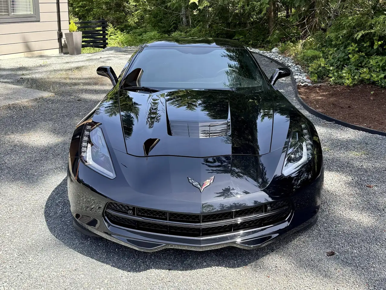 Chevrolet Corvette снимка Chevrolet Corvette