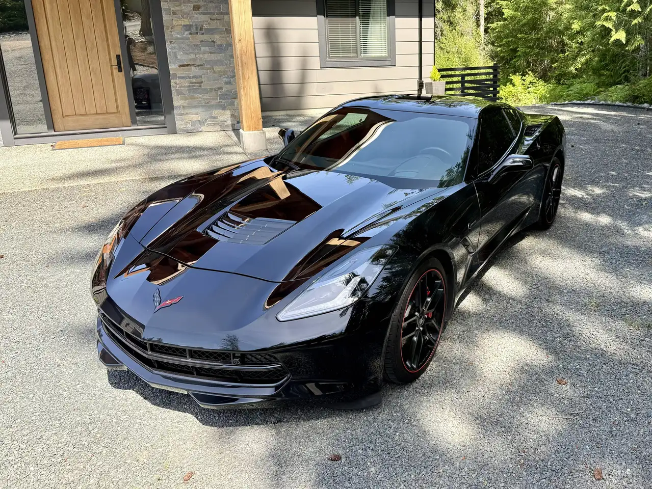 Chevrolet Corvette снимка Chevrolet Corvette