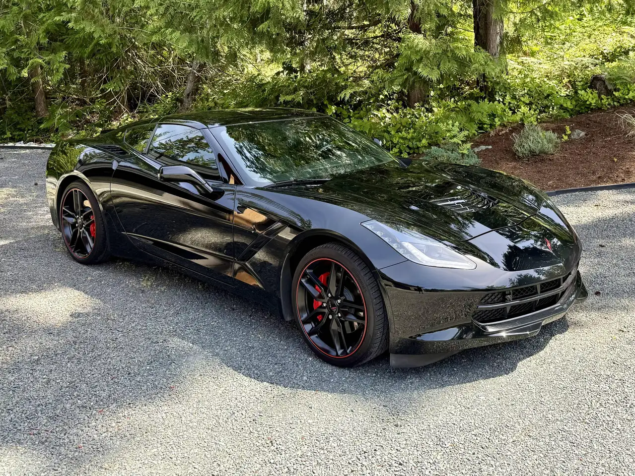 Chevrolet Corvette снимка Chevrolet Corvette