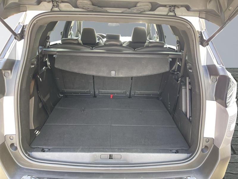 Peugeot 5008 1.5 Blue-HDI FAP Allure Pack AT 7-Si+Navi+R-Kam+ — photo 5