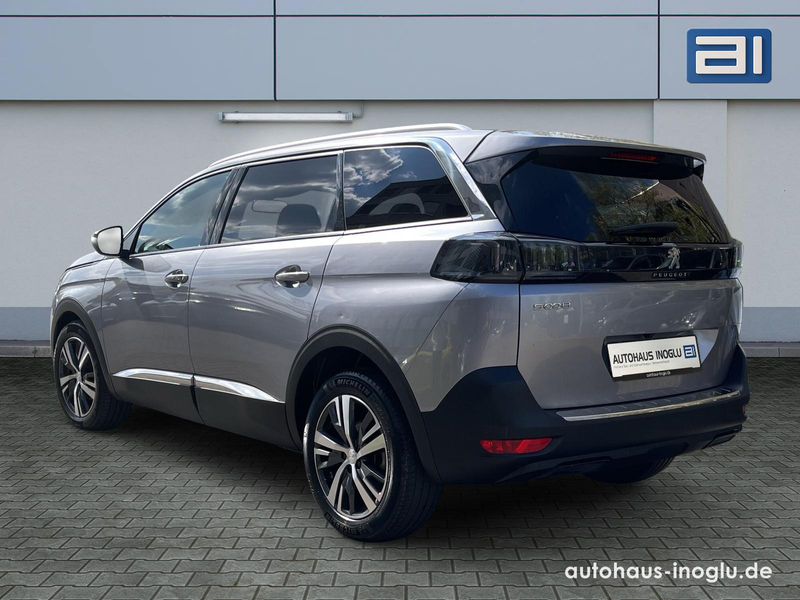 Peugeot 5008 1.5 Blue-HDI FAP Allure Pack AT 7-Si+Navi+R-Kam+ — photo 3