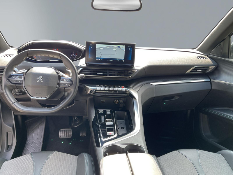 Peugeot 5008 1.5 Blue-HDI FAP Allure Pack AT 7-Si+Navi+R-Kam+ — photo 10