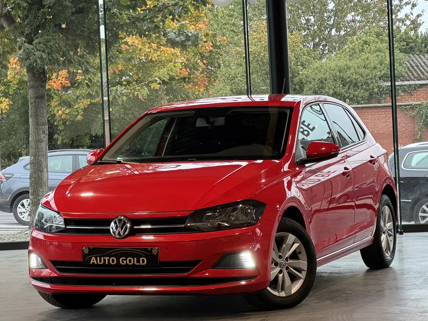 Volkswagen Polo 1.0i/PACKSPORT/NEW MODELS/ETAT NEUF/1PROP CARNET Rouge - 1