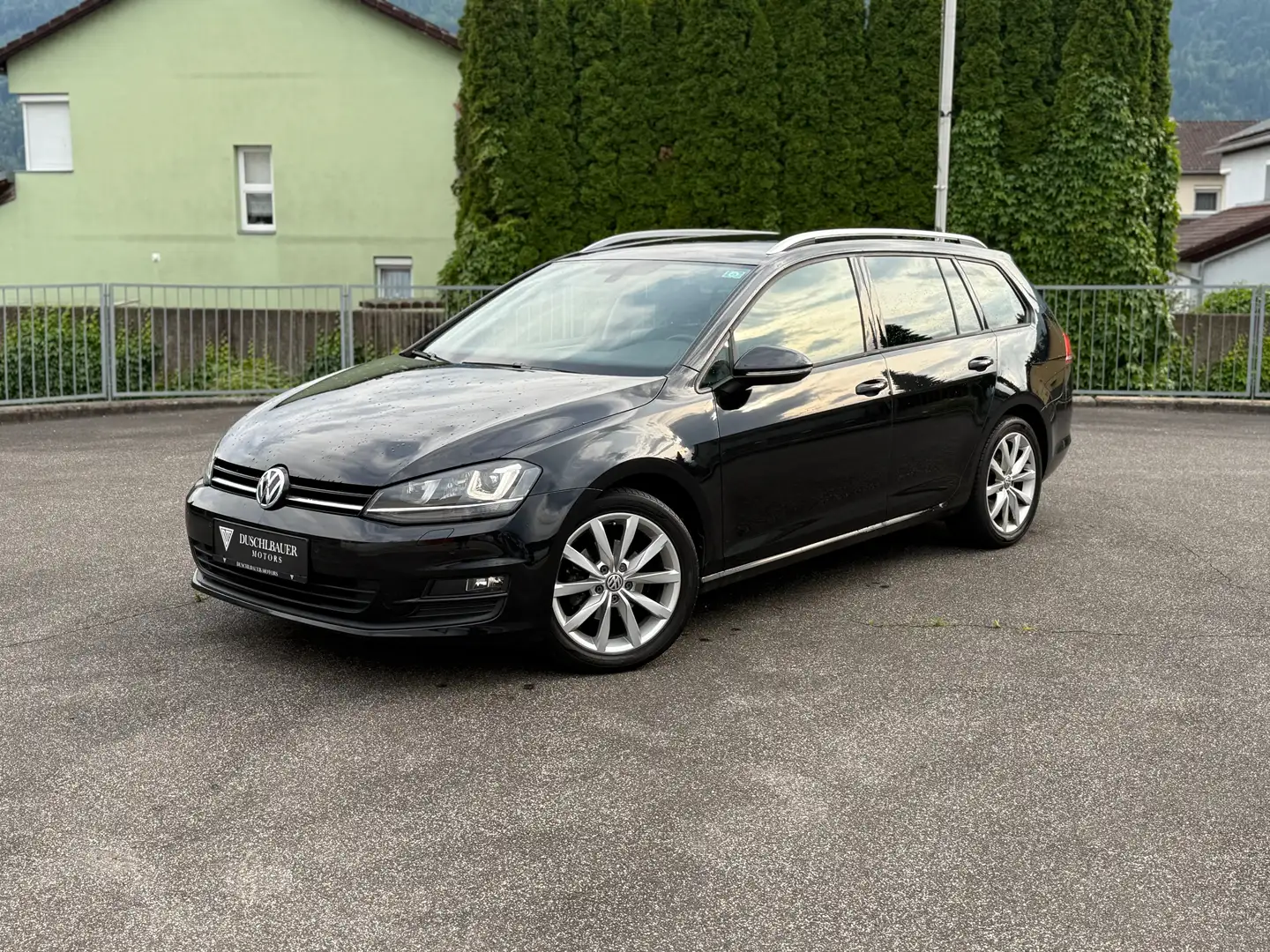 Volkswagen Golf Variant Comfortline BMT 1,2 TSI Schwarz - 1