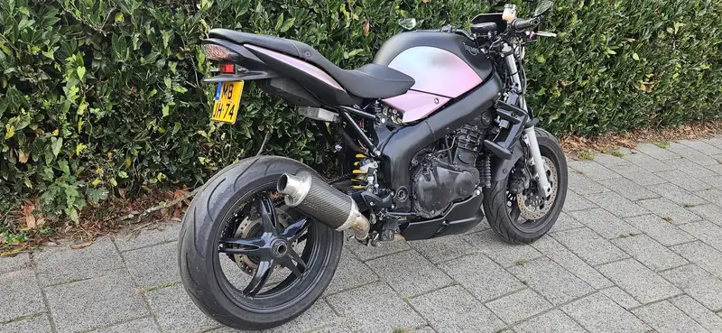 Triumph Sprint ST - foto 3