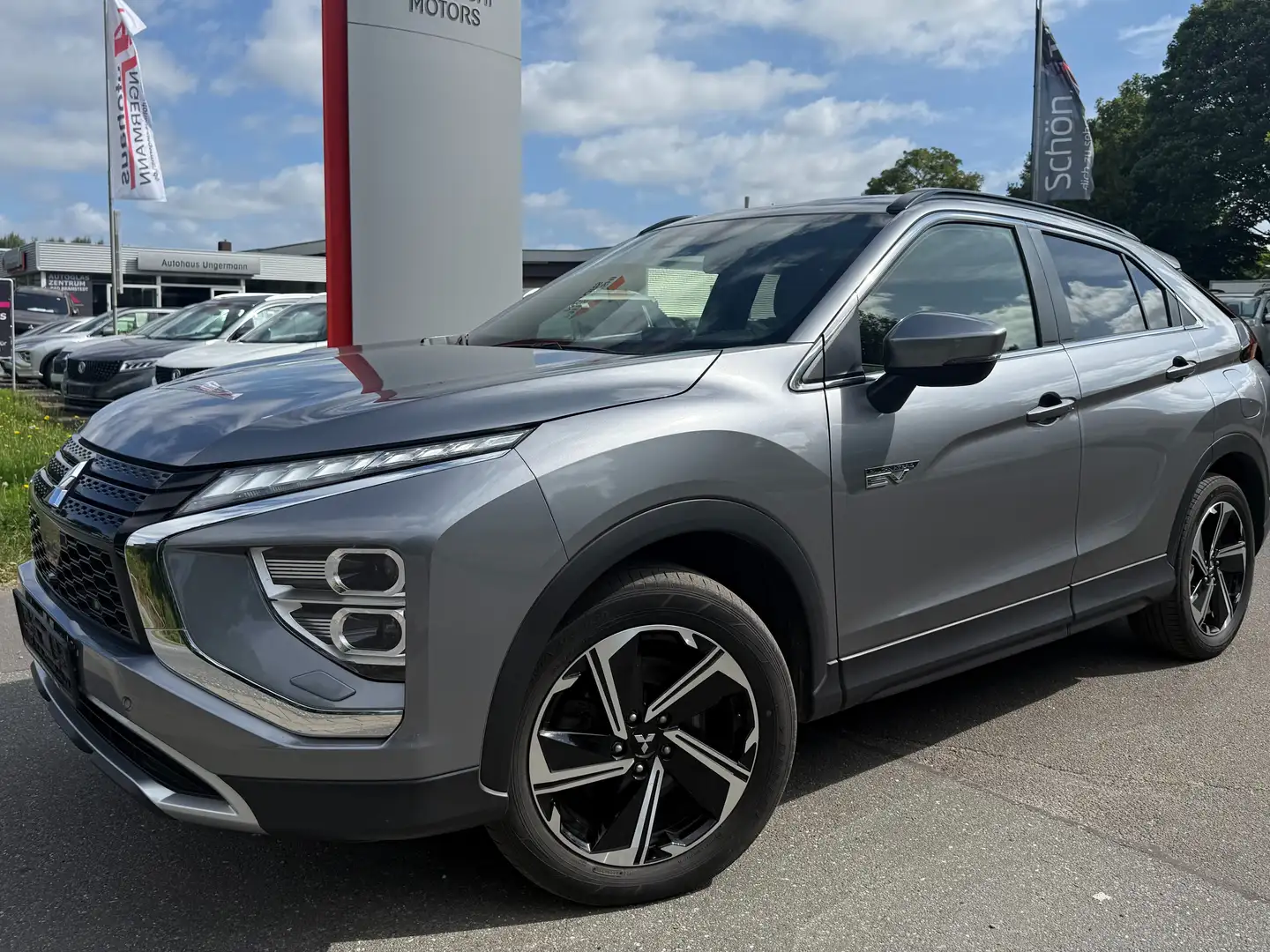 Mitsubishi Eclipse Cross Plus Hybrid 4WD Grau - 1