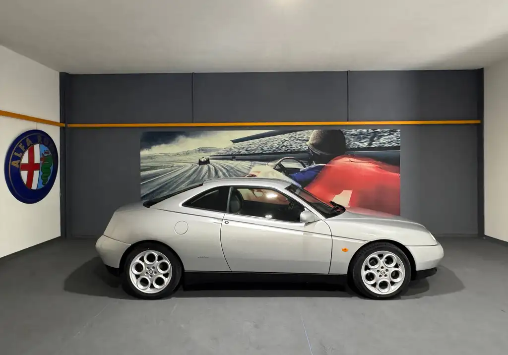 Alfa Romeo GTV 1996 из Европы — купить под ключ