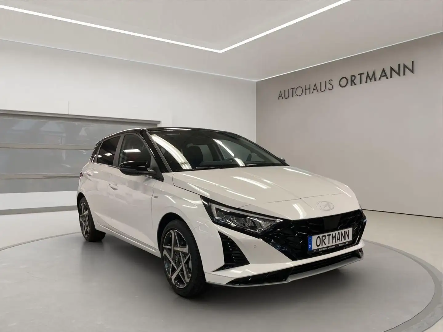 Hyundai i20 1.0 Turbo "Prime" 2WD 6-Gang Weiß - 1