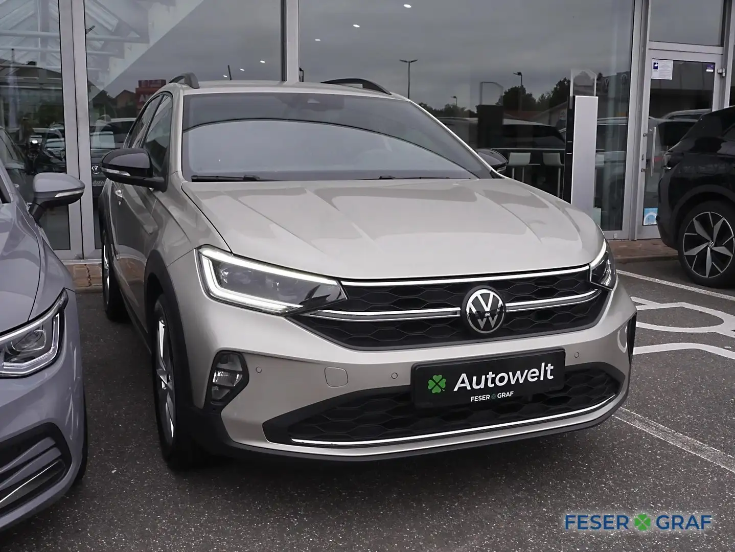 Volkswagen Taigo Life 1.0lTSI DSG NAVI,MATRIX,RFK,APP-CONNECT Silber - 2