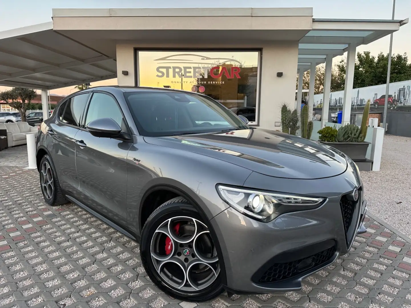 Alfa Romeo Stelvio 2.2 Turbodiesel 190 CV AT8 Q4 Sprint Gris - 1
