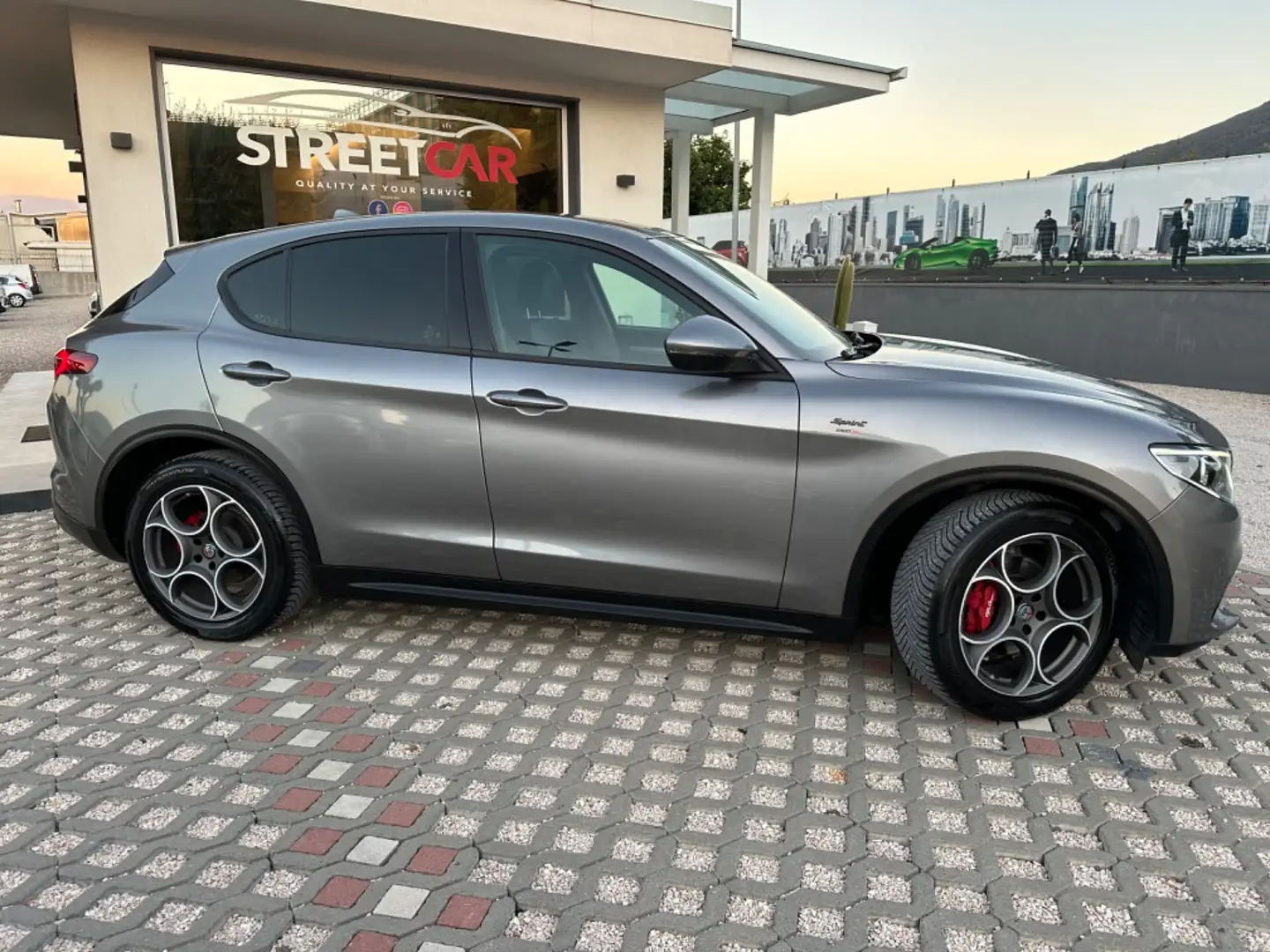 Alfa Romeo Stelvio 2.2 Turbodiesel 190 CV AT8 Q4 Sprint Gris - 2