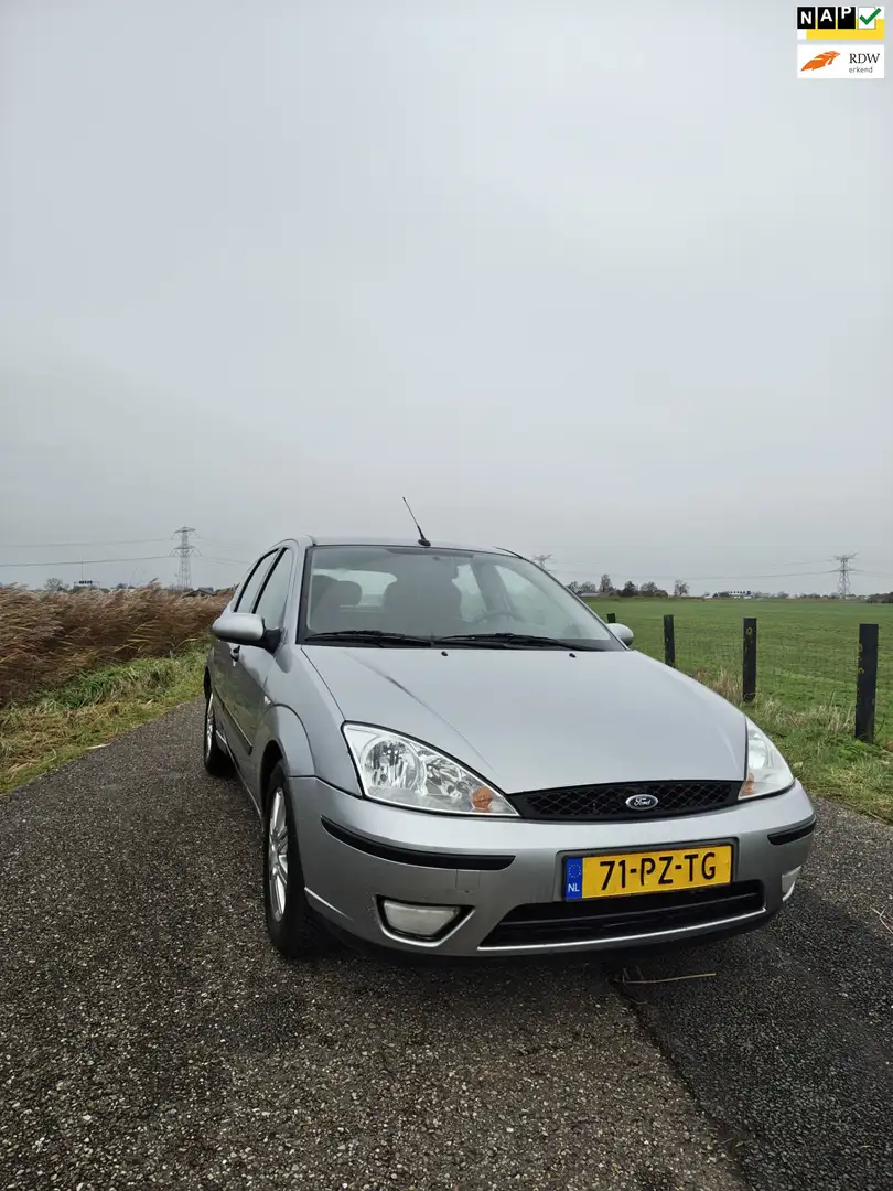 Ford Focus 1.6-16V Futura INRUIL AUTO - LEDEREN BEKLEDEN - AI Grau - 1