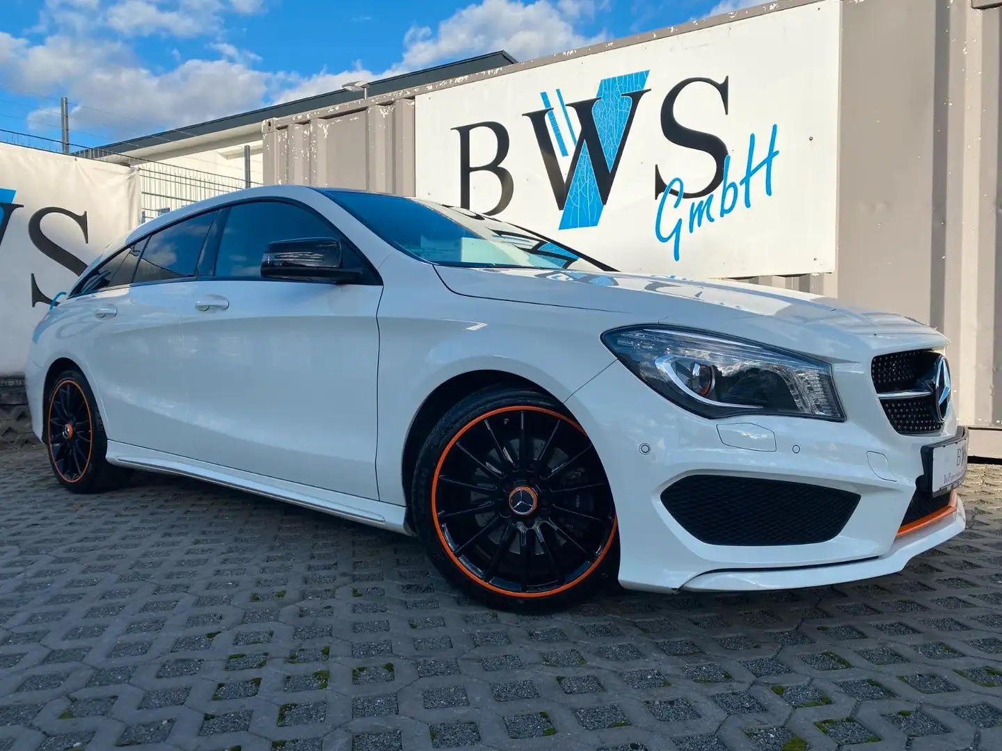 Mercedes-Benz CLA 220 CLA 220 CDI SB AMG-Line Orange Art Edition*Pano Blanc - 1