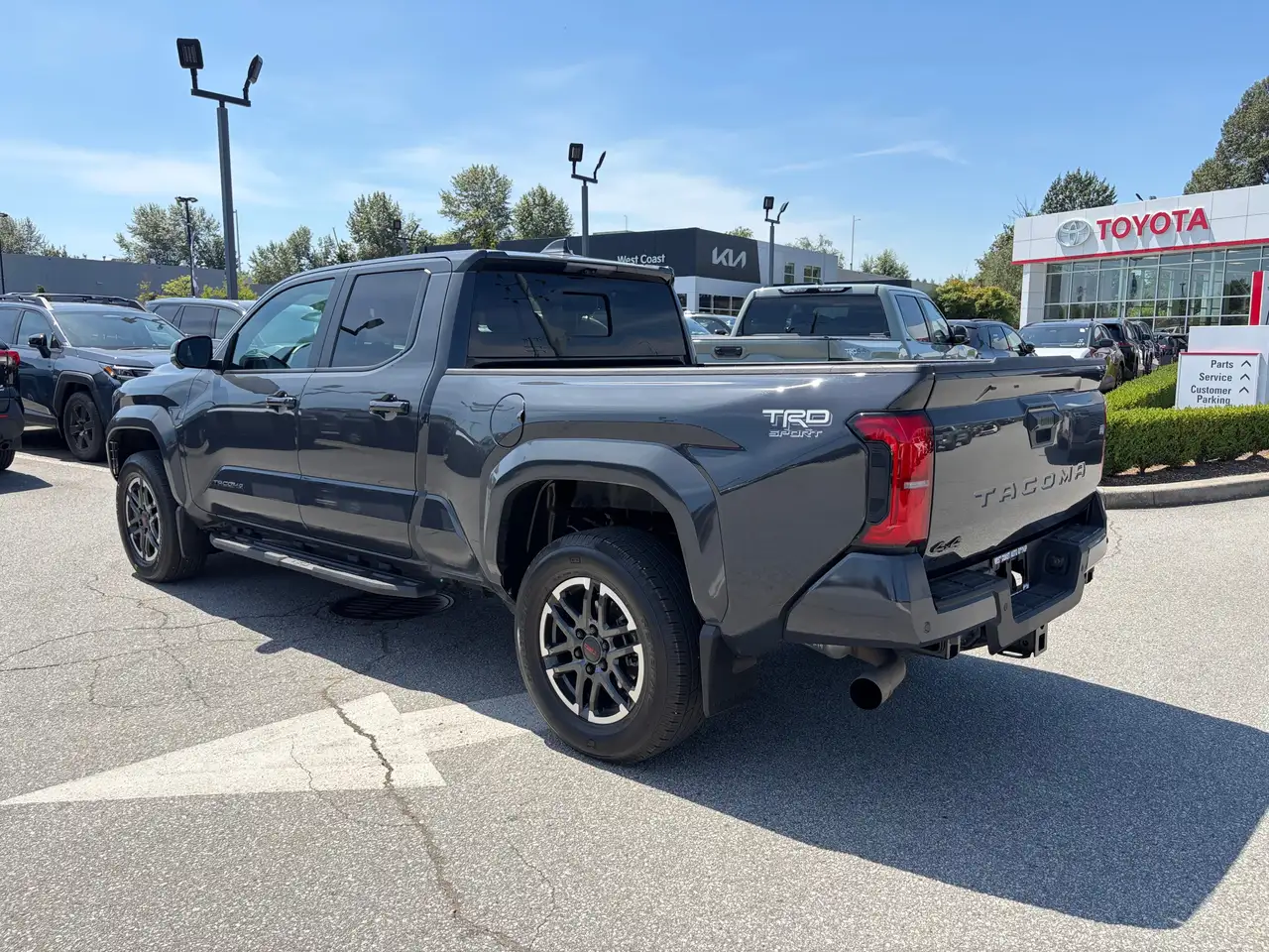 Toyota Tacoma photo Toyota Tacoma