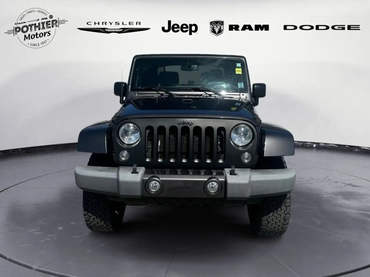 Jeep Wrangler снимка Jeep Wrangler