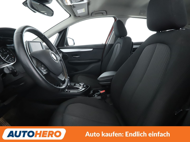 BMW 218 218d Active Tourer Advantage Aut.*NAVI*LED*PDC* — photo 10