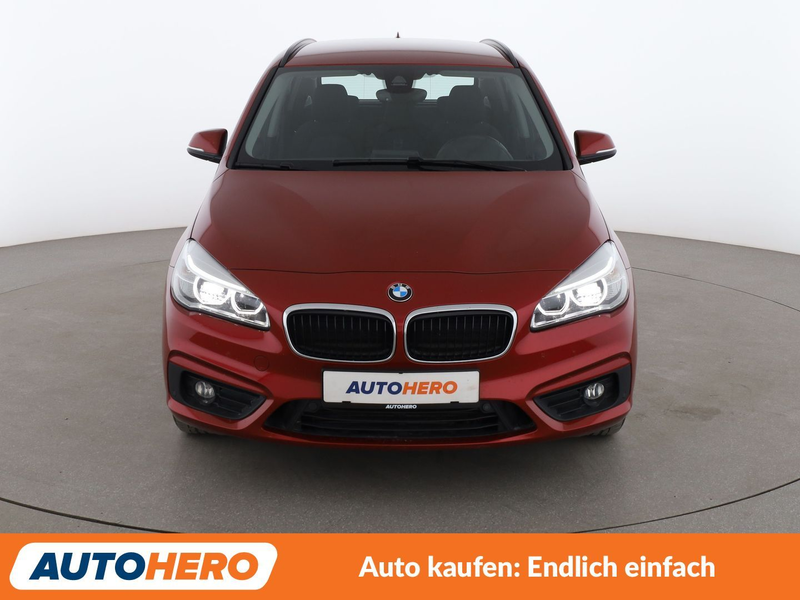 BMW 218 218d Active Tourer Advantage Aut.*NAVI*LED*PDC* — photo 9