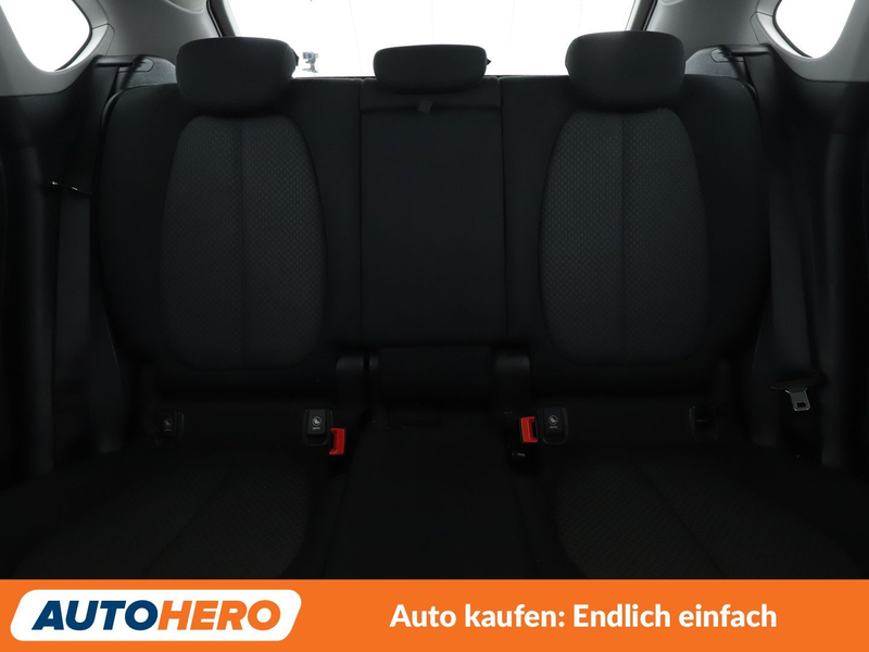 BMW 218 218d Active Tourer Advantage Aut.*NAVI*LED*PDC* — photo 15