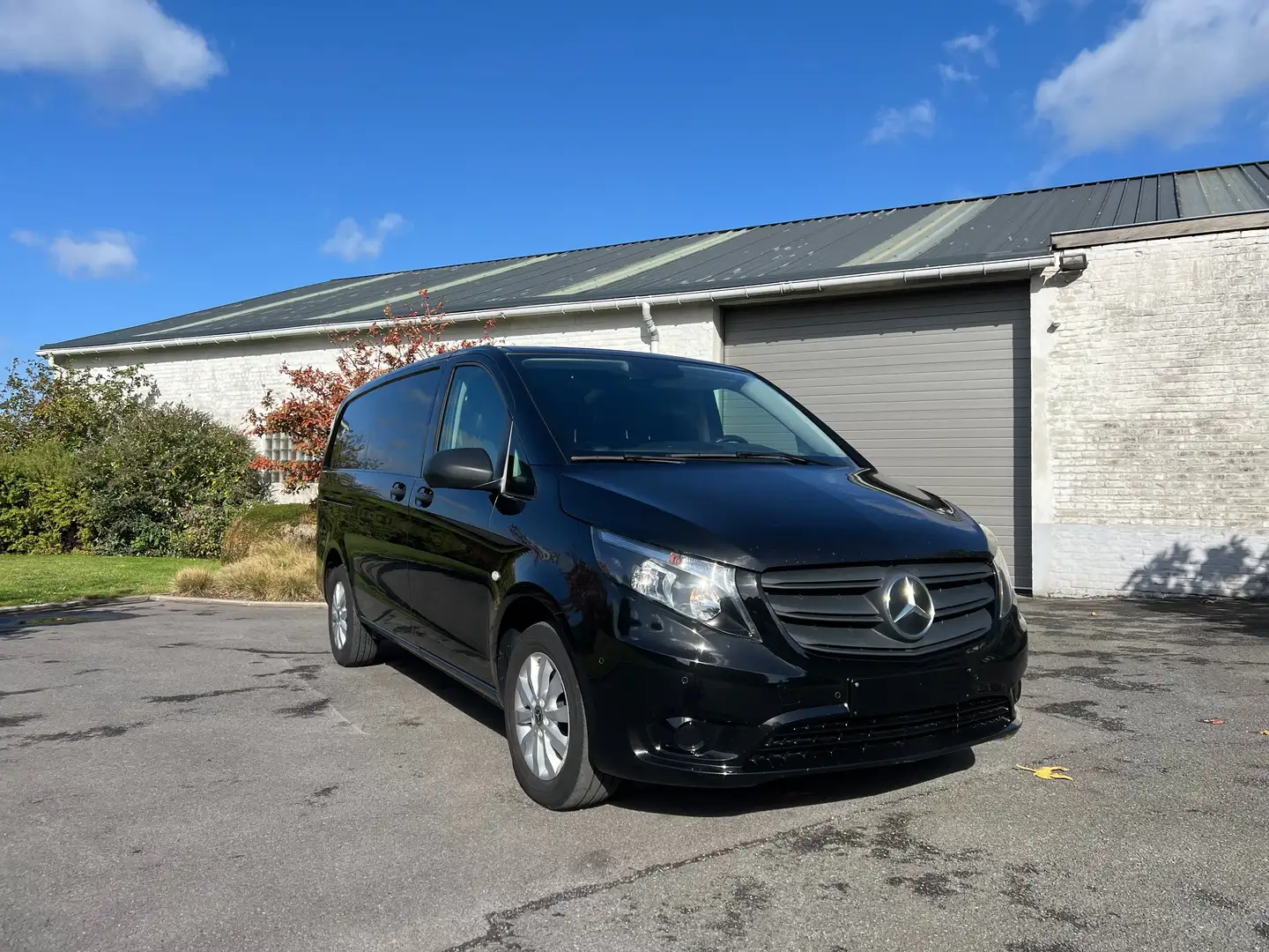 Mercedes-Benz Vito 116 CDI - lang - trekhaak - 16.800 euro + btw Noir - 2