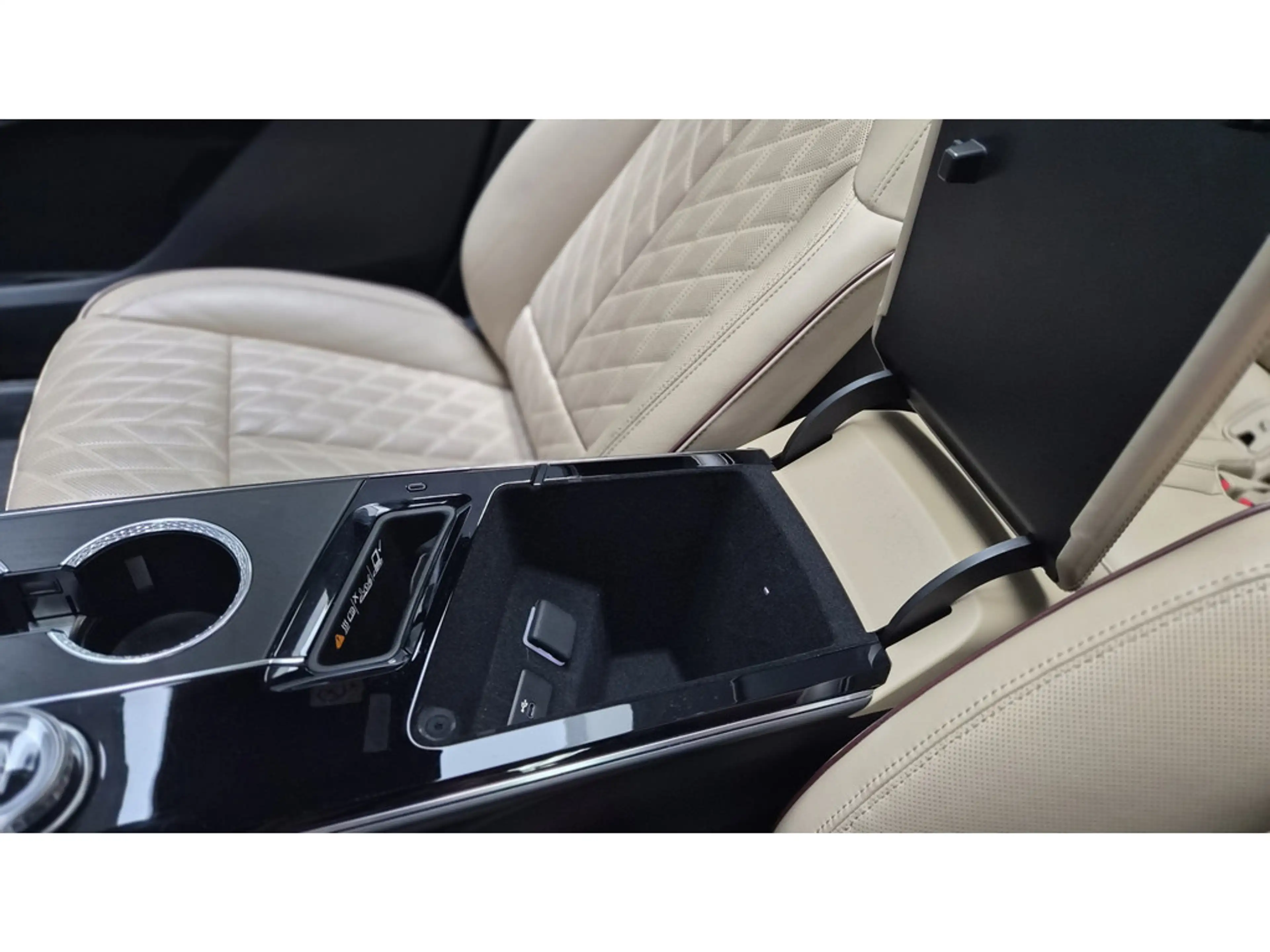 Cadillac Lyriq 388 kW AWD Sport AWD 21"Leder AKG-Sound — photo 33