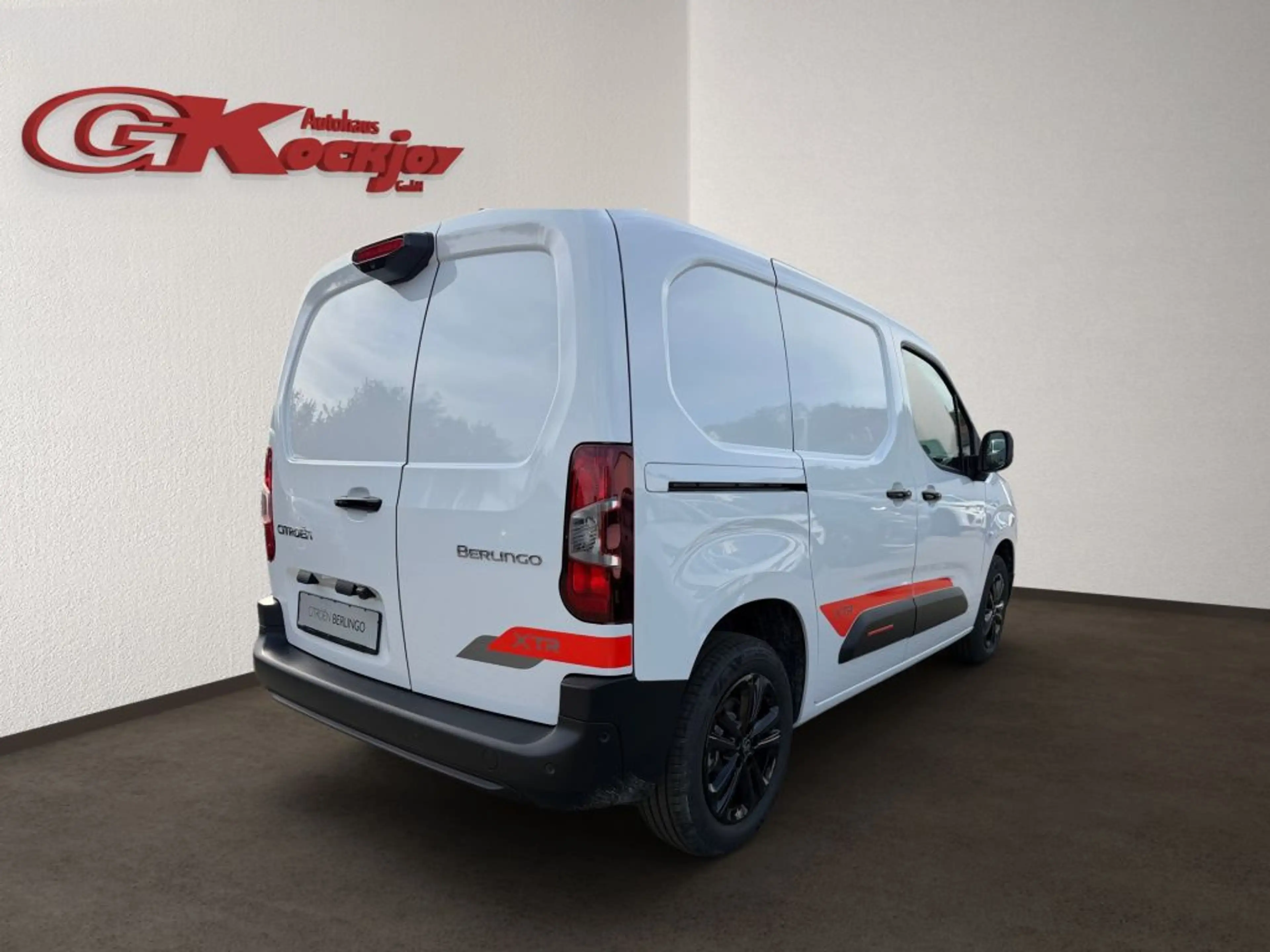 Citroen Berlingo 1.5 Diesel 130 M EAT8 XTR — photo 6