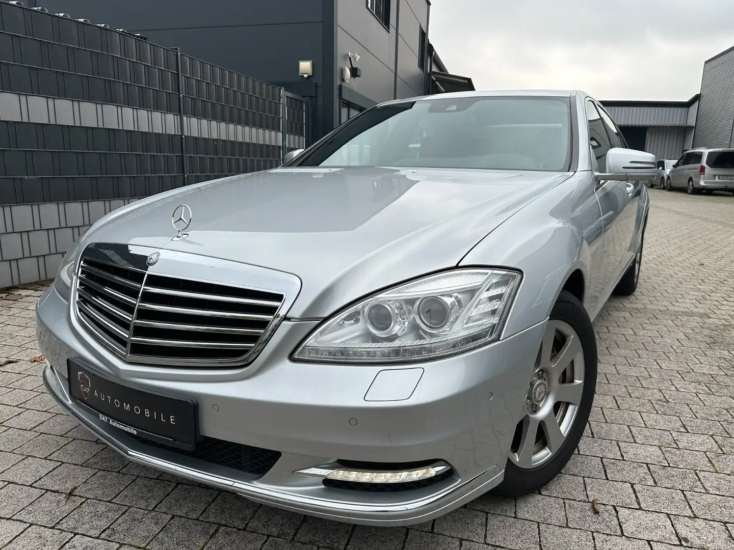 Mercedes-Benz S 350 S -Klasse Lim. S 350 BlueTec Silver - 1