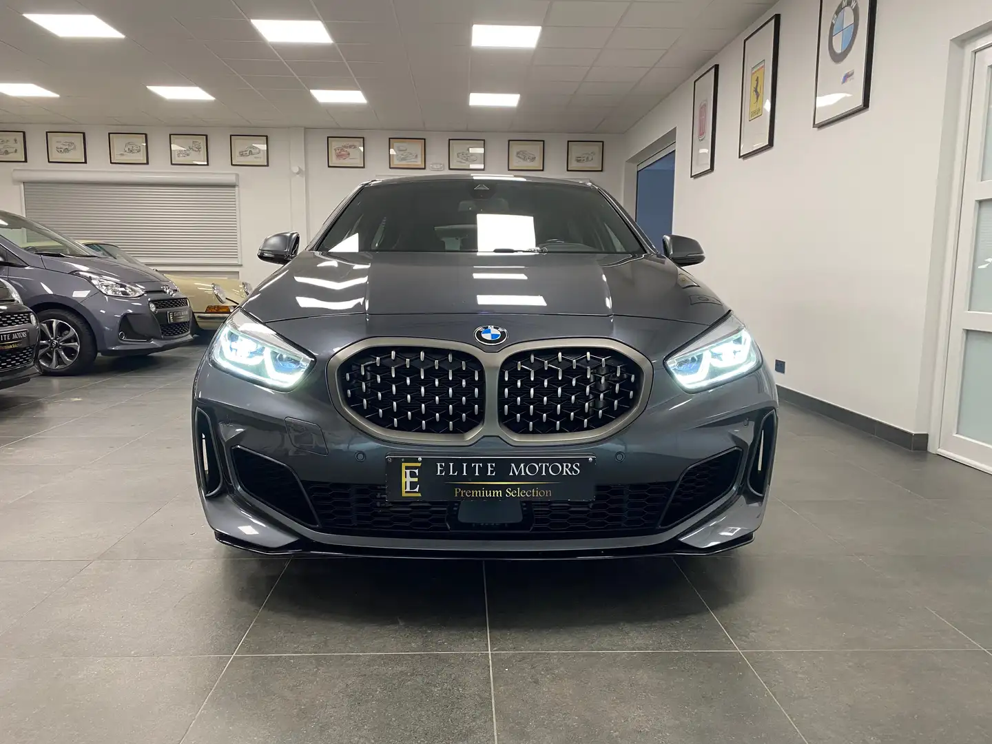 BMW 135 M135i M-PACK 1erMAIN/ FULL / ETAT NEUF Noir - 2