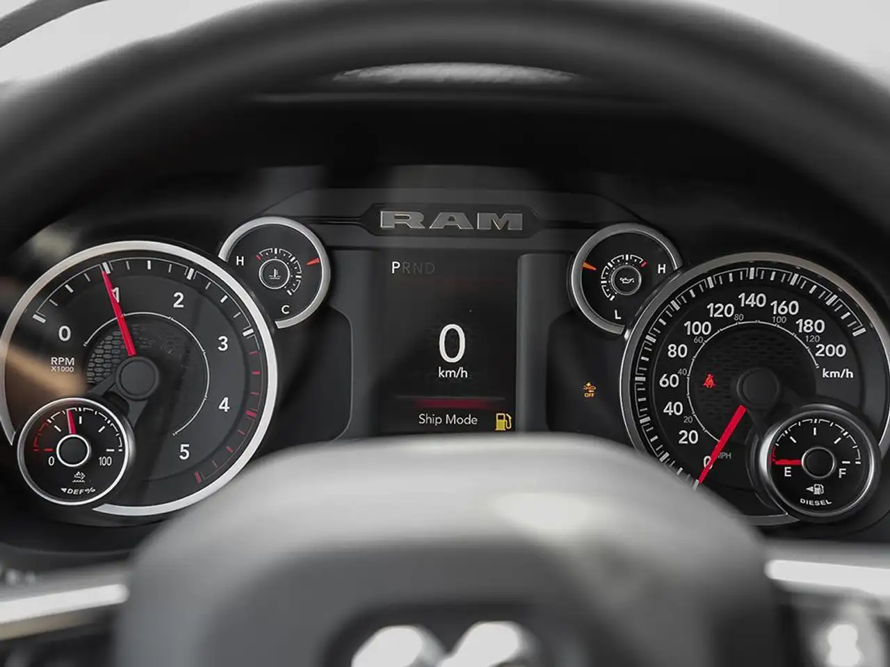 RAM 3500 снимка RAM 3500