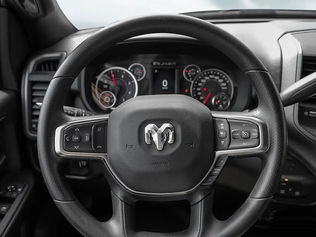 RAM 3500 снимка RAM 3500
