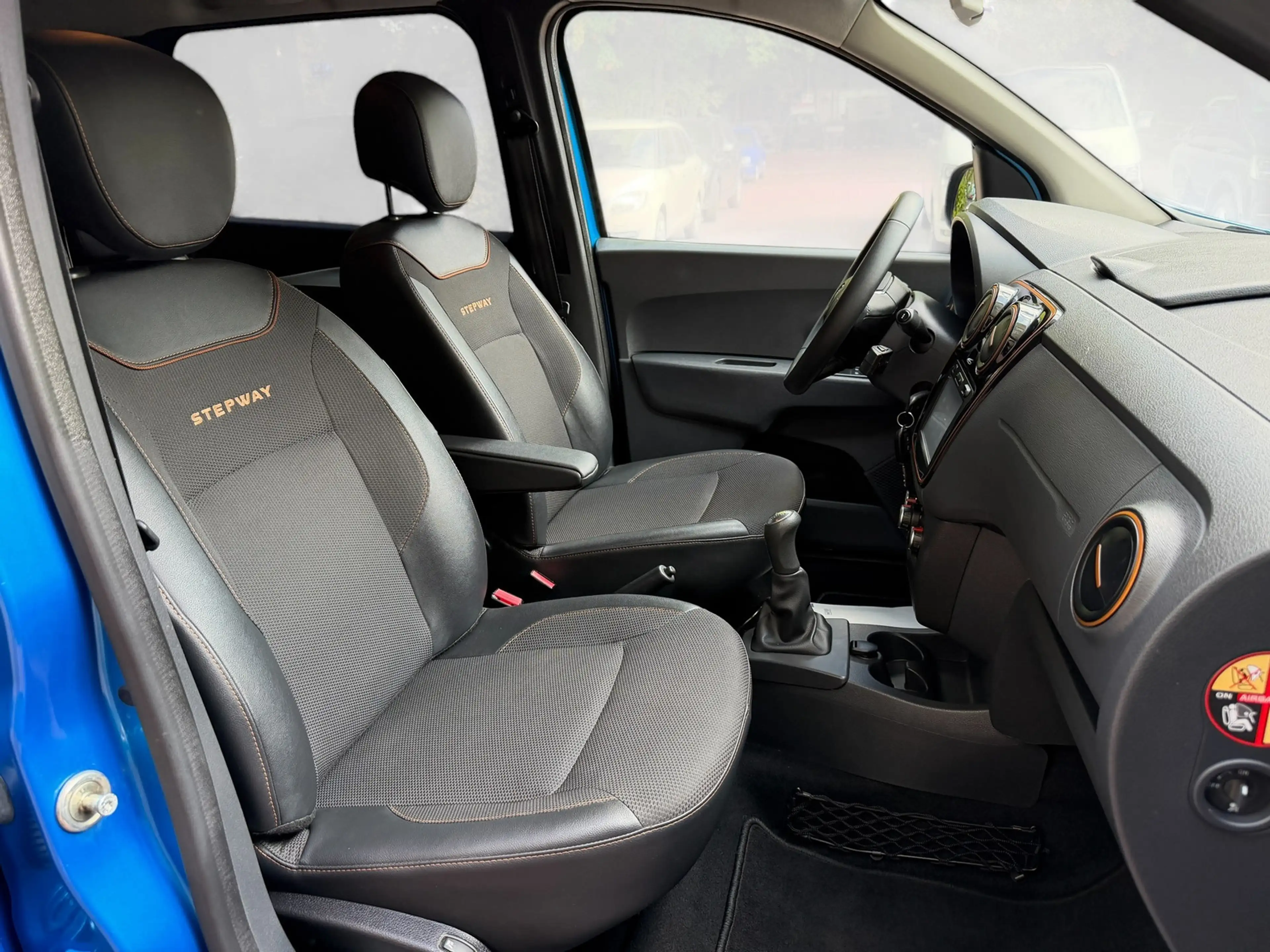 Dacia Lodgy Stepway Celebration *CAM*Navi*Klima* — photo 4