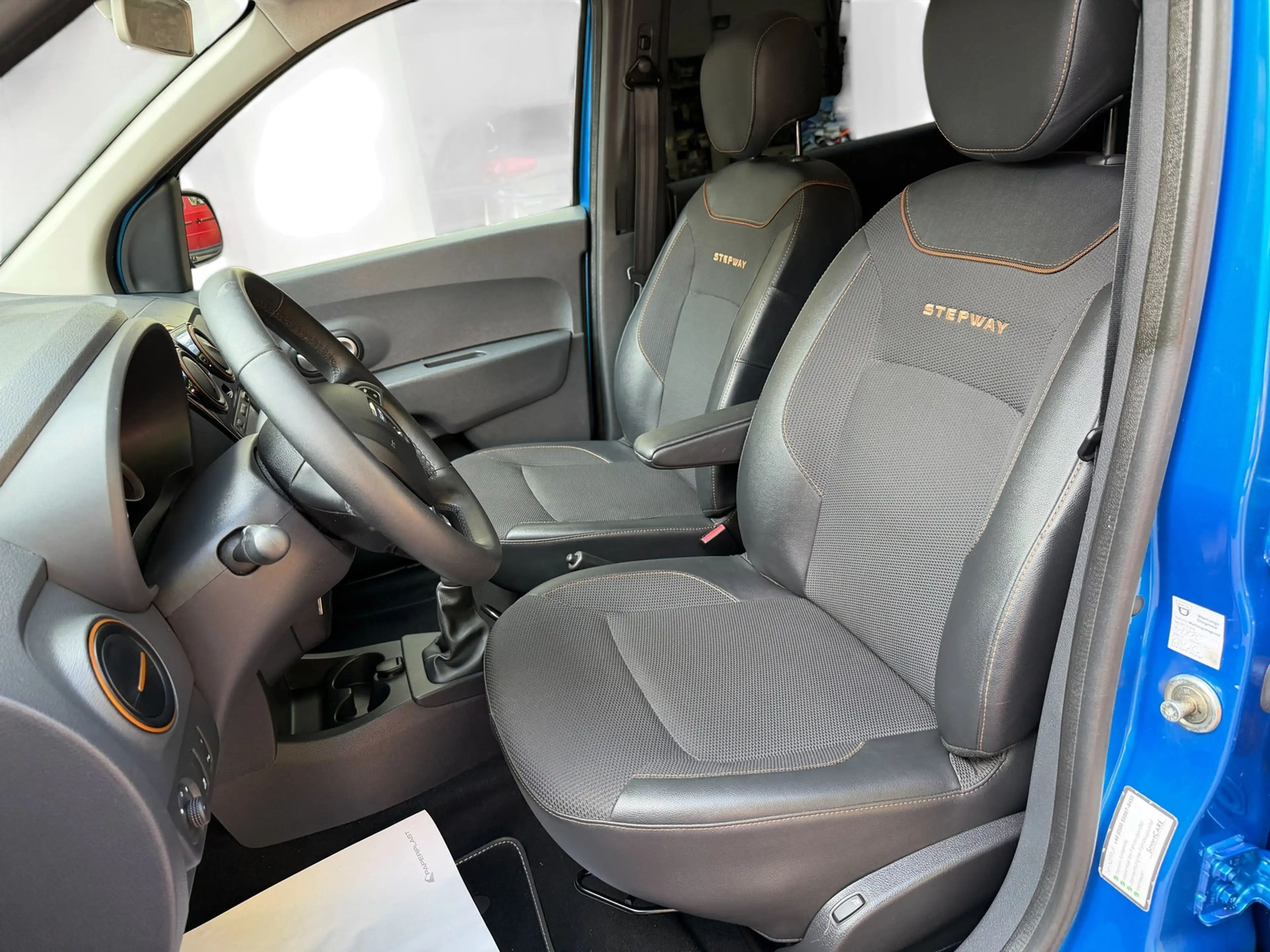 Dacia Lodgy Stepway Celebration *CAM*Navi*Klima* — photo 2