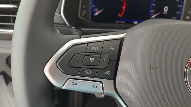 Volkswagen T-Cross view 14
