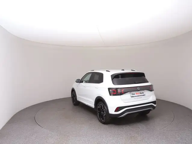 Volkswagen T-Cross view 5