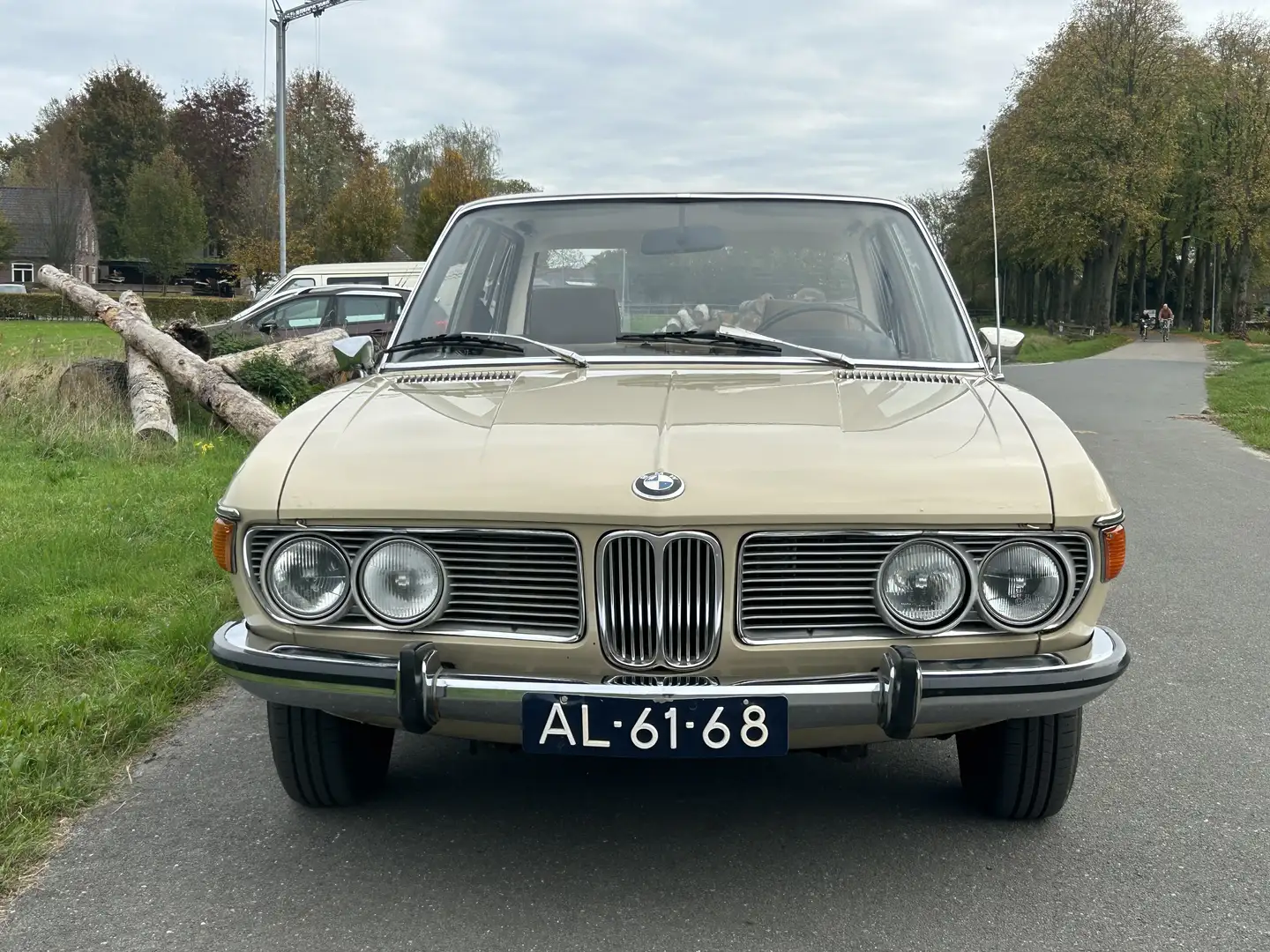 Oldtimer BMW 2500 1969 LPG Geel - 2