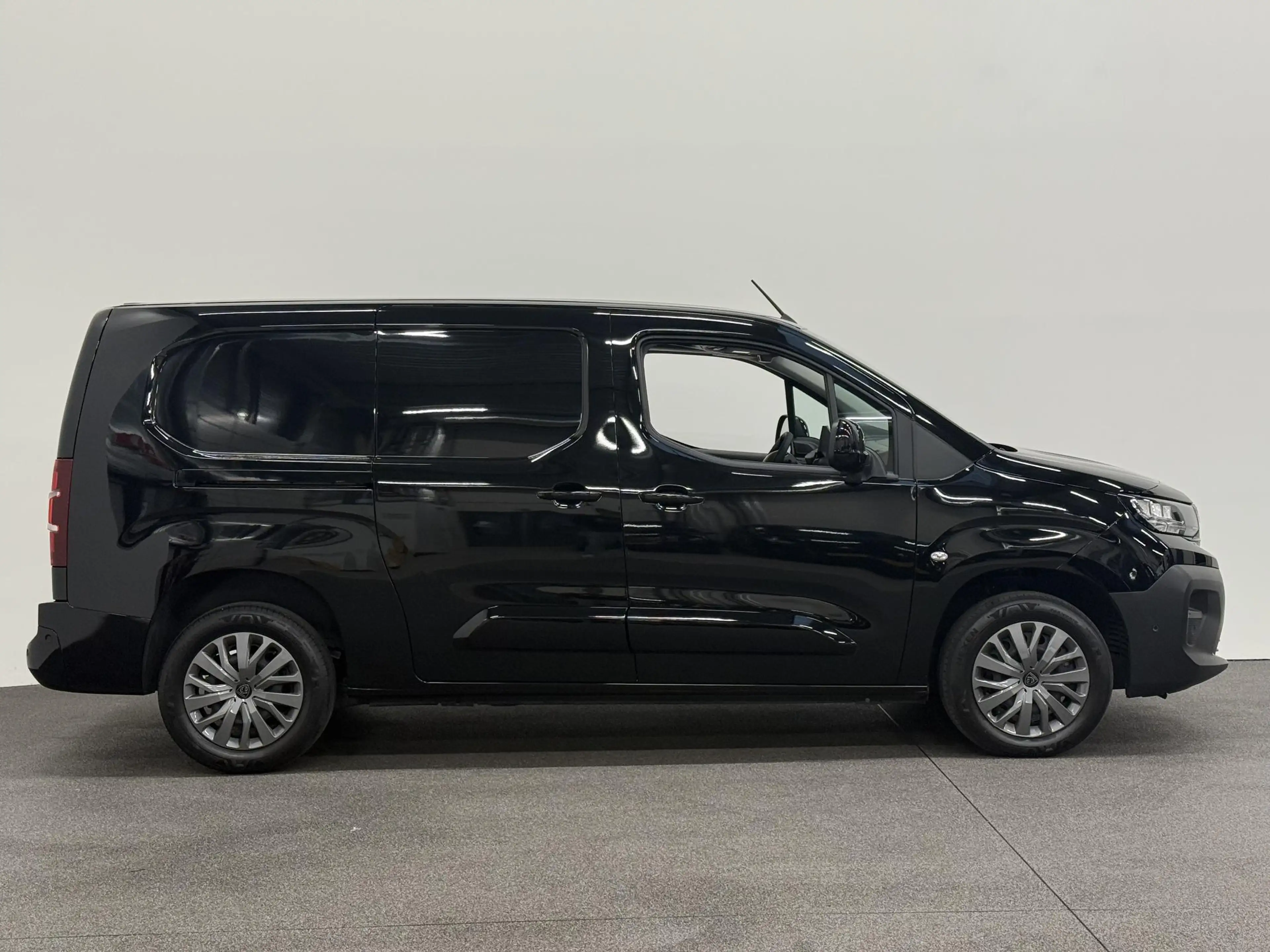 Peugeot Partner 1.5 BlueHDi 130pk L2 Automaat Navigatie Airco Crui — photo 5