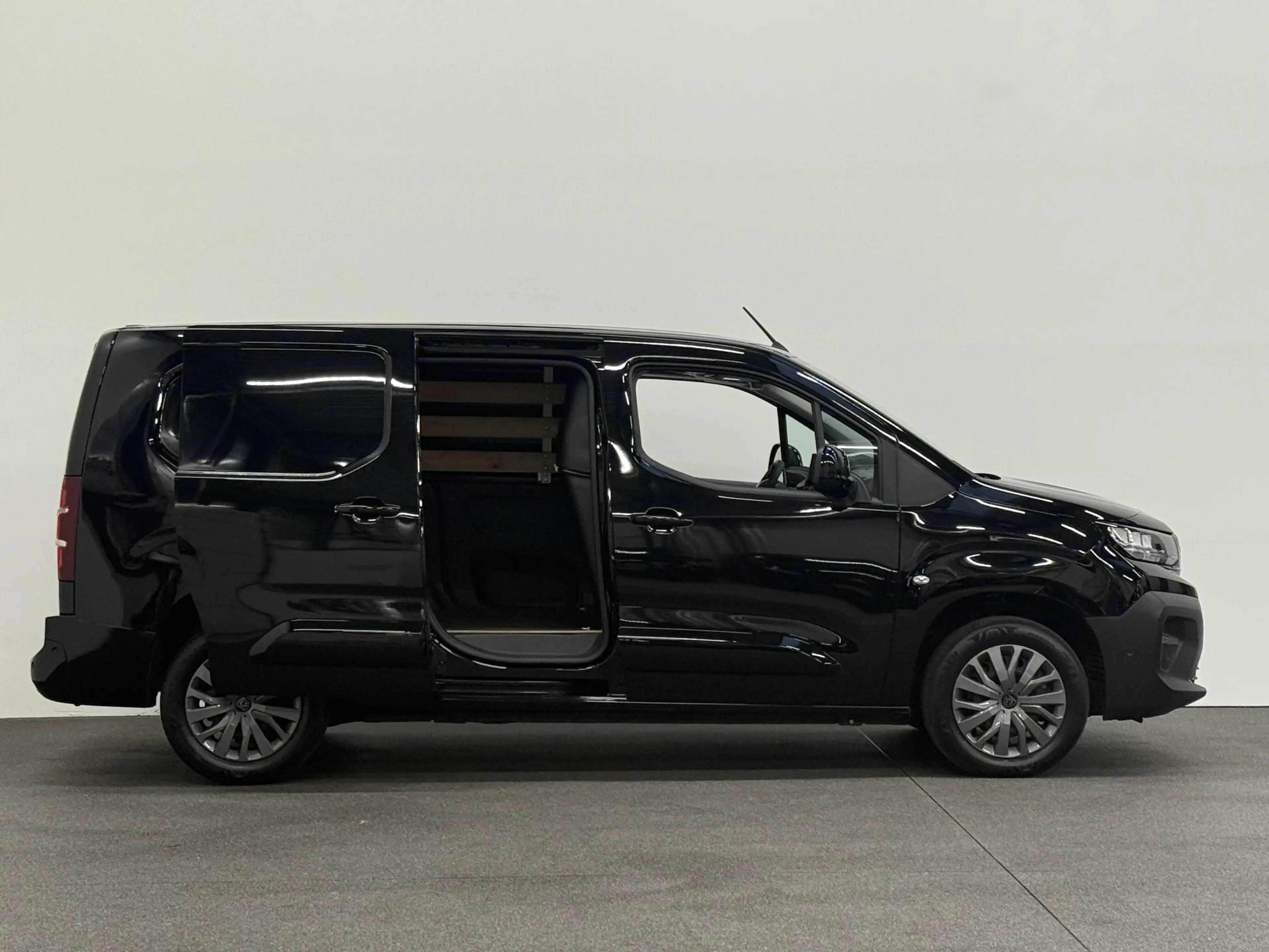 Peugeot Partner 1.5 BlueHDi 130pk L2 Automaat Navigatie Airco Crui — photo 6